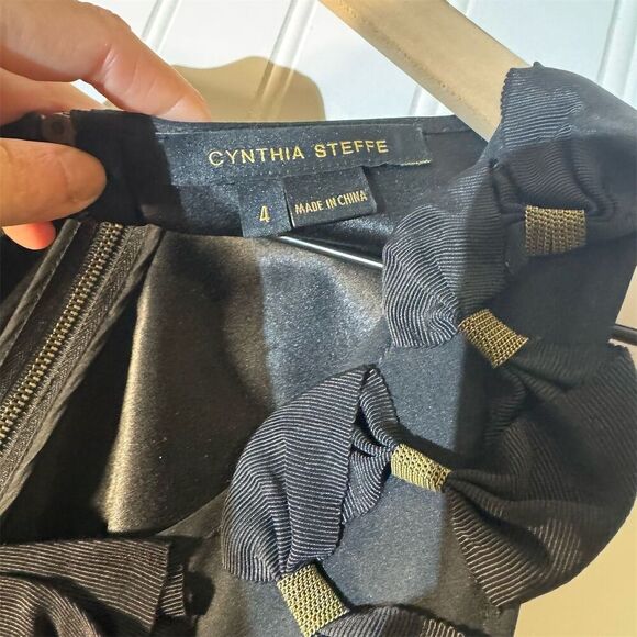 Cynthia Steffe 100% Silk Little Black Dress Sz 4 Ruffle Bow Detail Classic Chic‎ - Picture 7 of 10